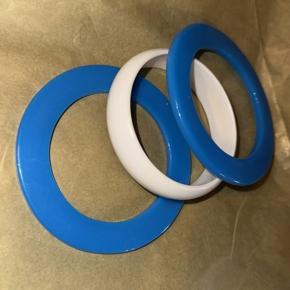 Vintage Bangle Trio - 2 blue 1 white SEE PICS - Picture 2 of 5